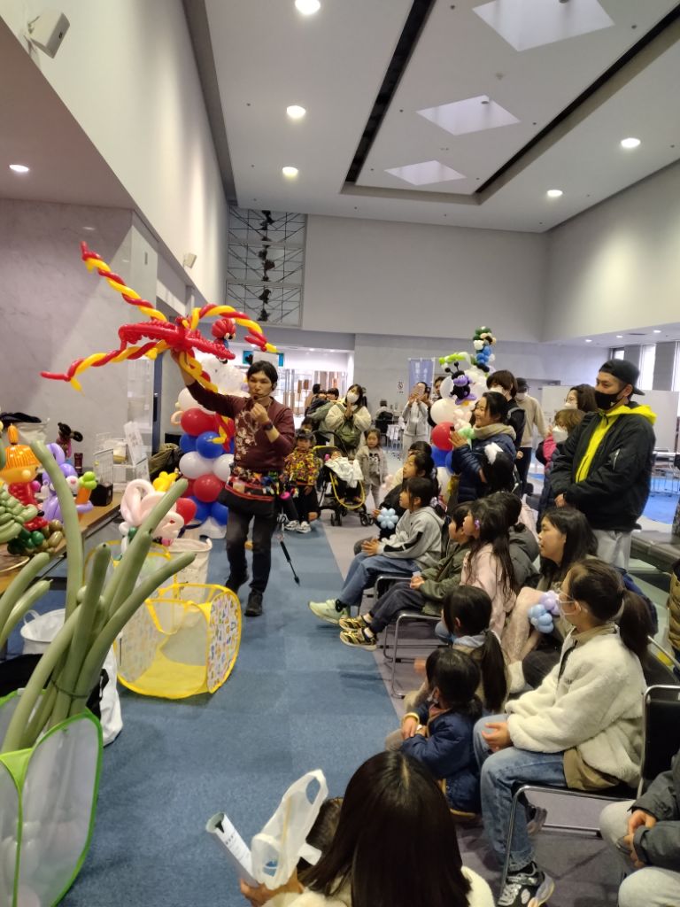 ばるーんであそぼう