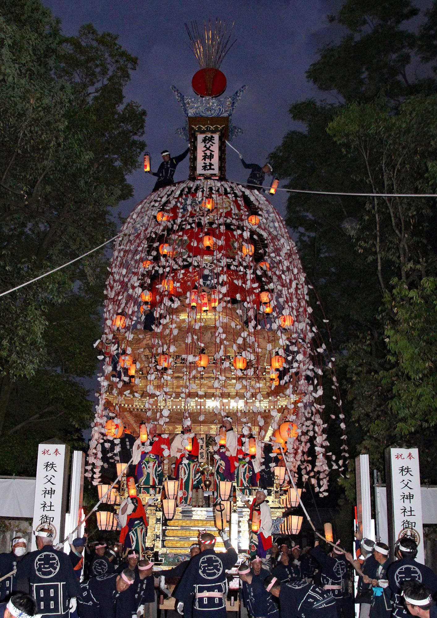秩父市長賞 「豪華絢爛」
