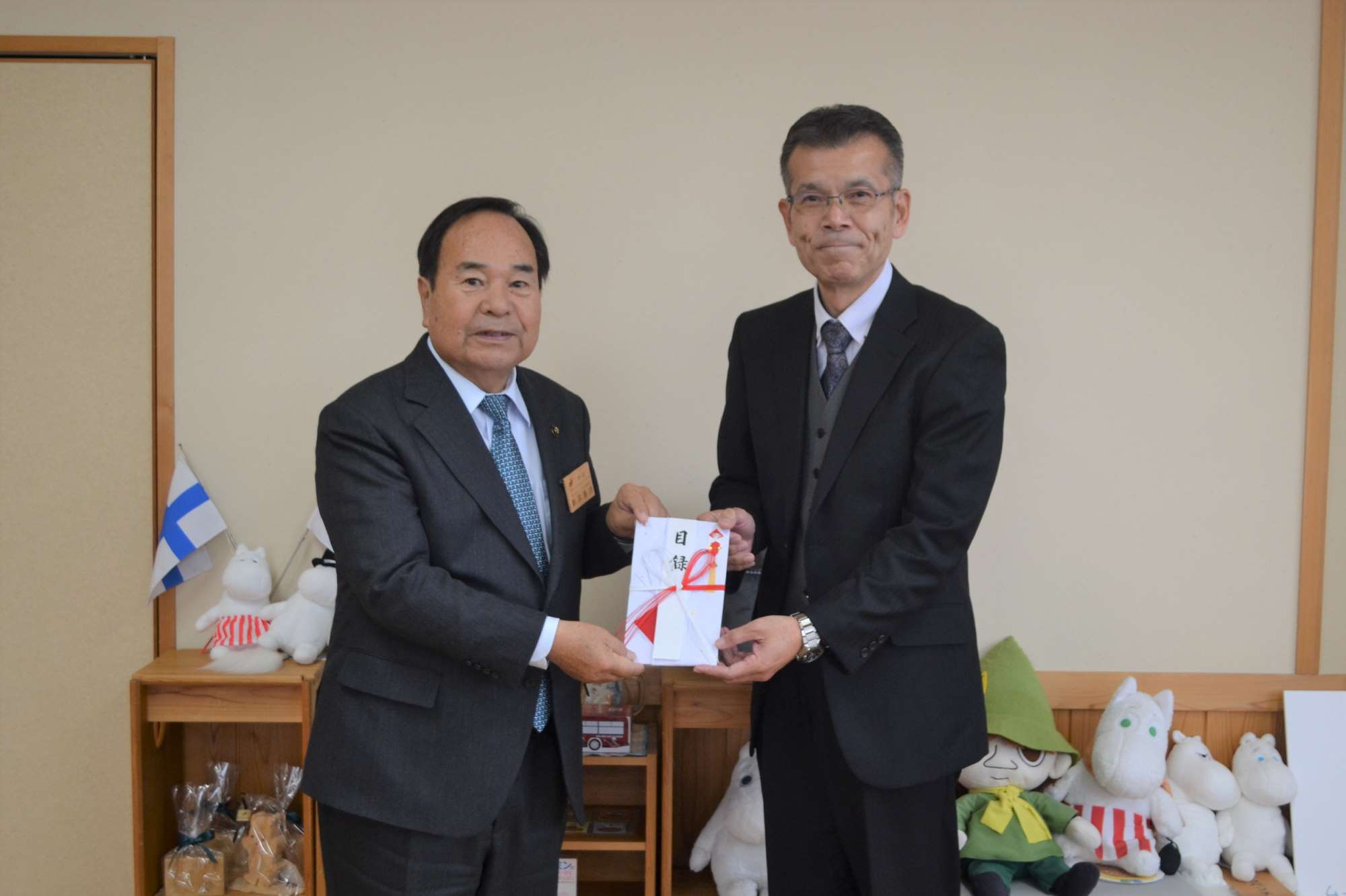 令和7年度飯能市60歳の集い実行委員会様 寄附金受領の画像