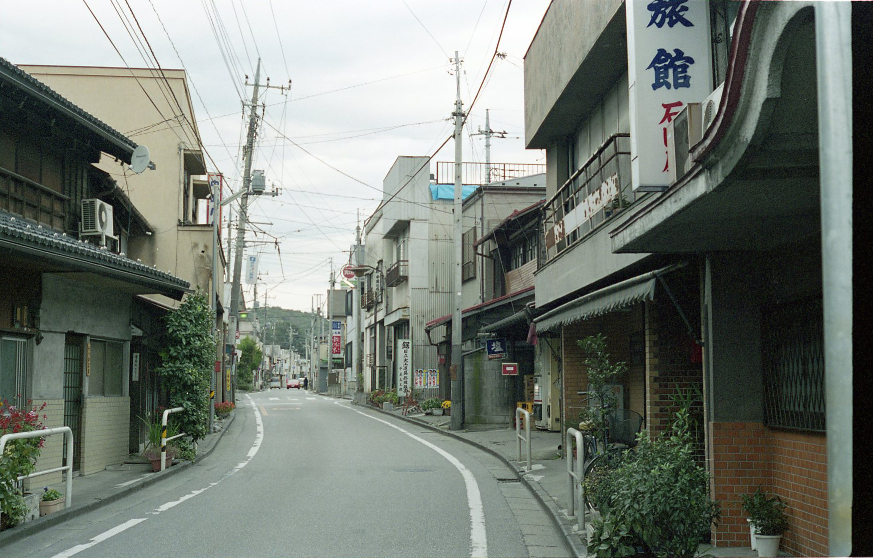 高麗横丁[平成10(1998) 年] 仲町交差点付近より