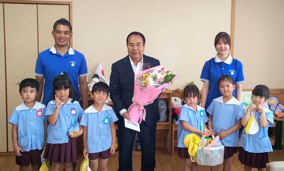 認定こども園さゆり幼稚園様 花の日訪問の画像